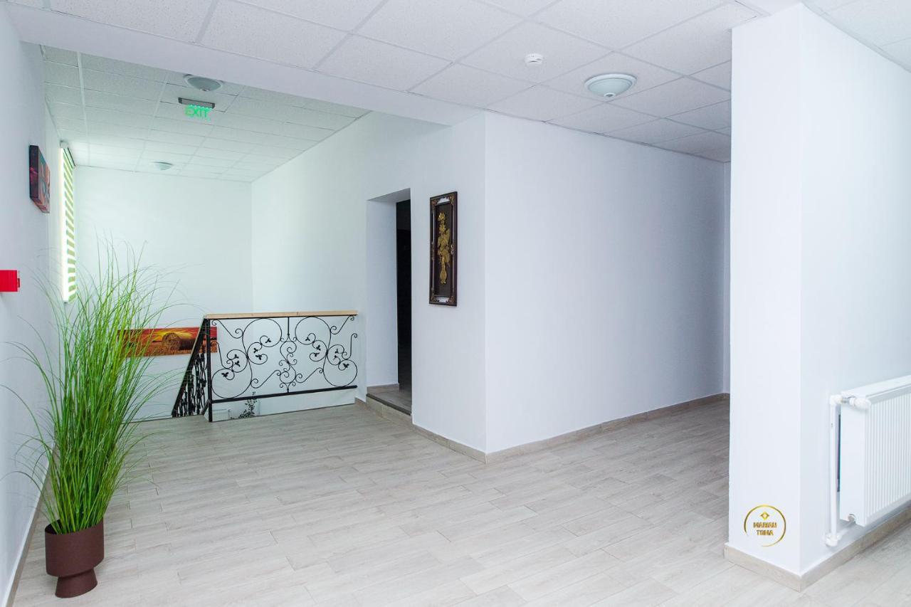 Antari Hotel Slatina  Esterno foto