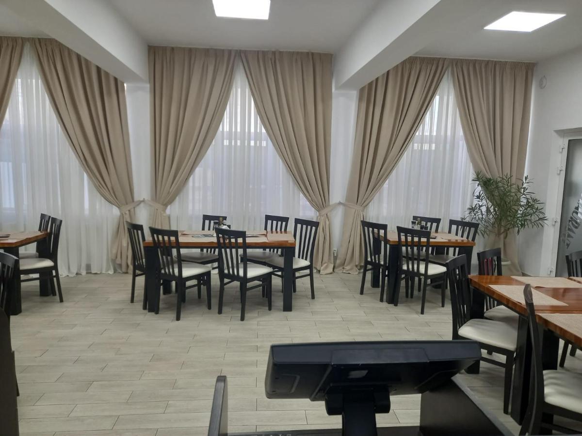 Antari Hotel Slatina  Esterno foto